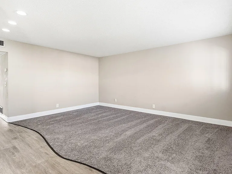 141 Brittany Way #C — Photo 9