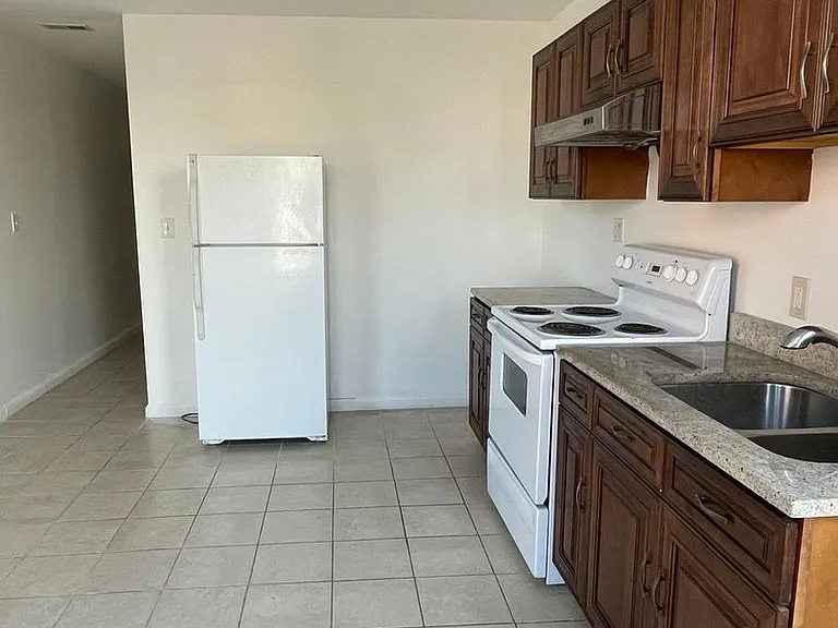 2516 N. Charles St. — Photo 3