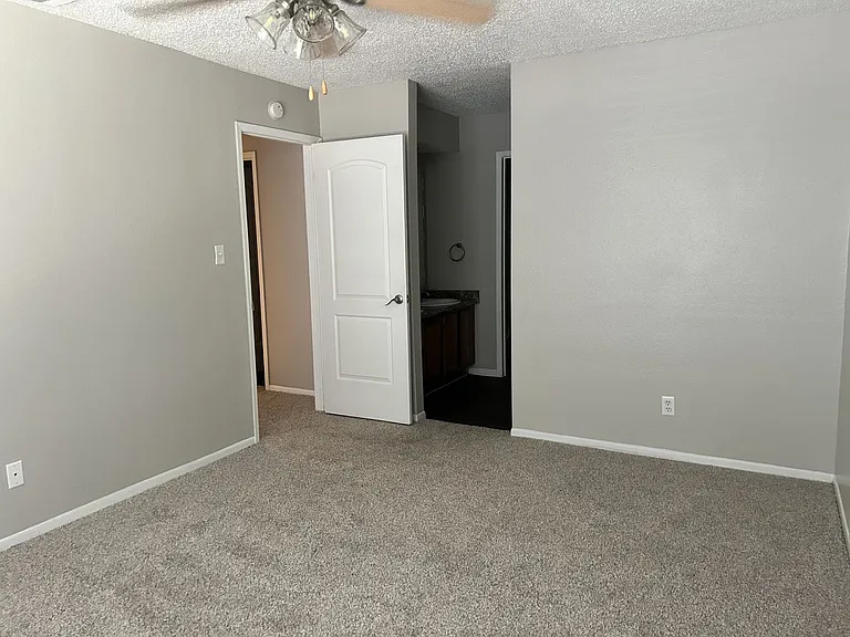 Arbors of Boerne Apartments — Photo 16