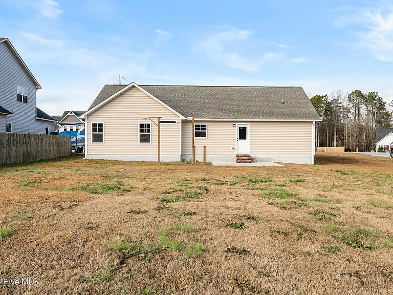 406 Paxton Ct — Photo 29