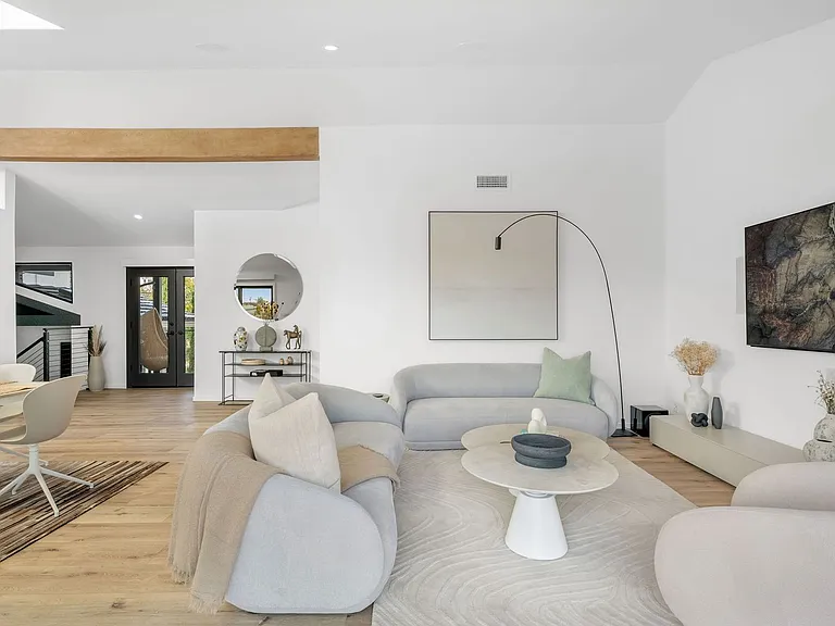 34031 Mazo Dr — Photo 10