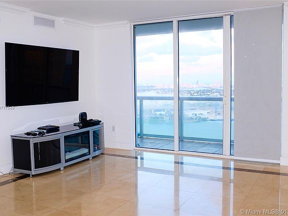 5th image of 50 Biscayne Blvd APT 3010