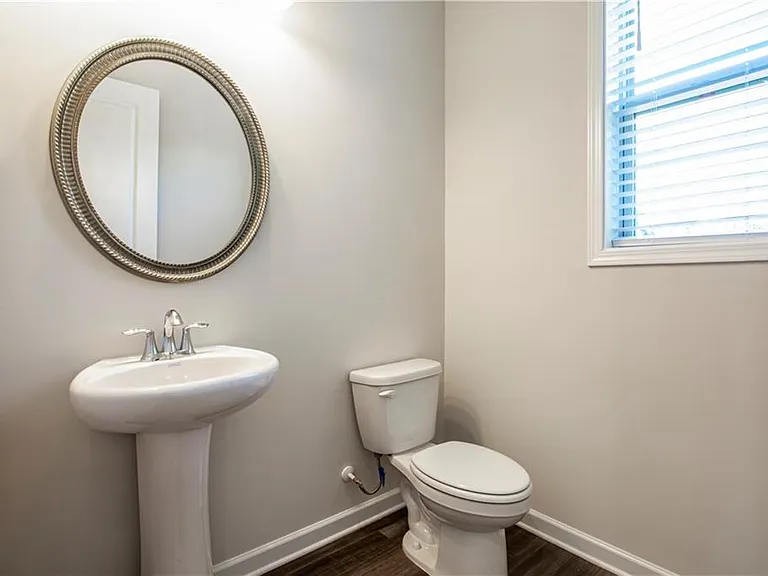 1662 Mountain Top Ln — Photo 18