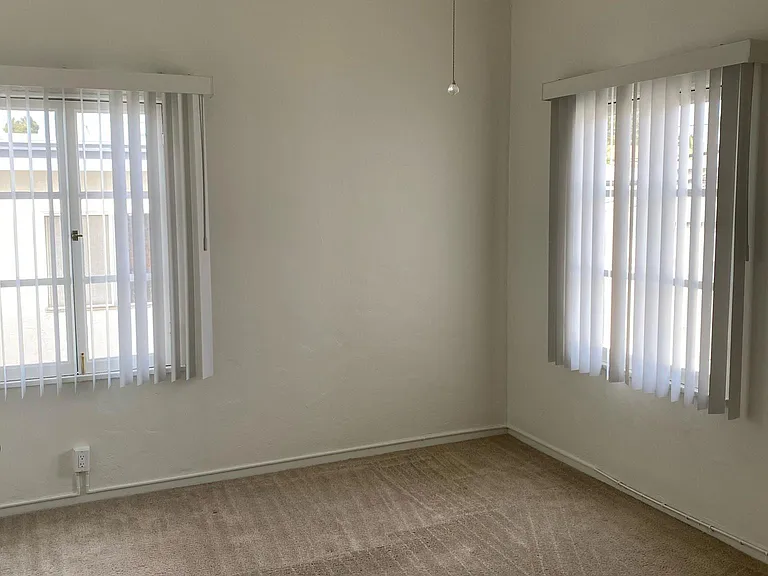 849 11th St #208 — Photo 9