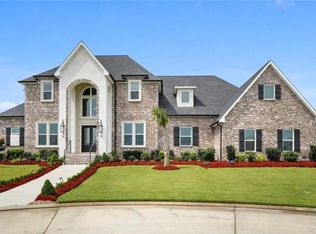 306 Paris Island Ct, Slidell, LA 70458