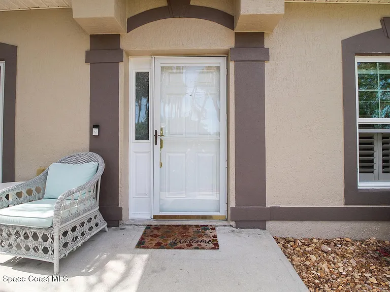 101 Majestic Bay Ave — Photo 15