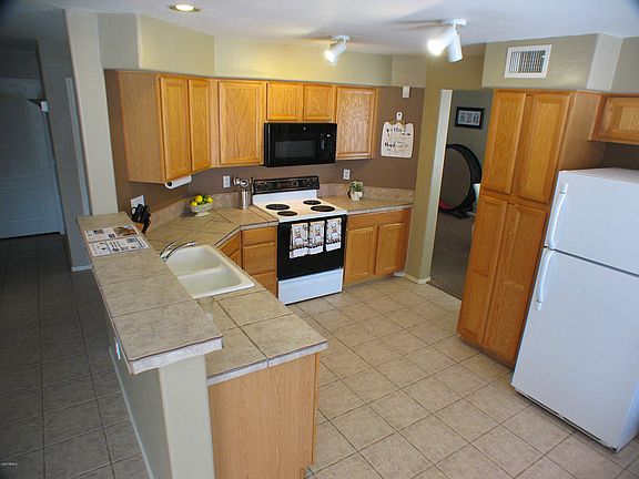 3rd image of 31231 N 43rd St