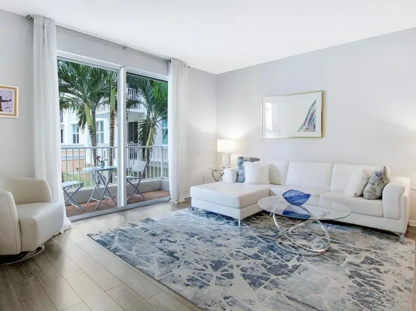802 Windward Way #206, Lantana, FL 33462
