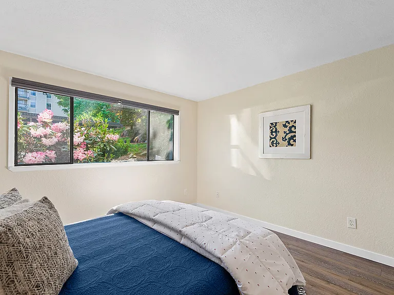 9512 1st Ave NE #2B1B — Photo 21