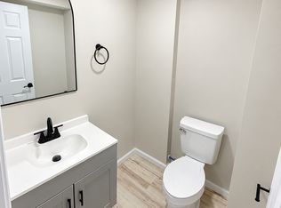1633 Crosslynne Ave, Woodlynne, NJ 08107
