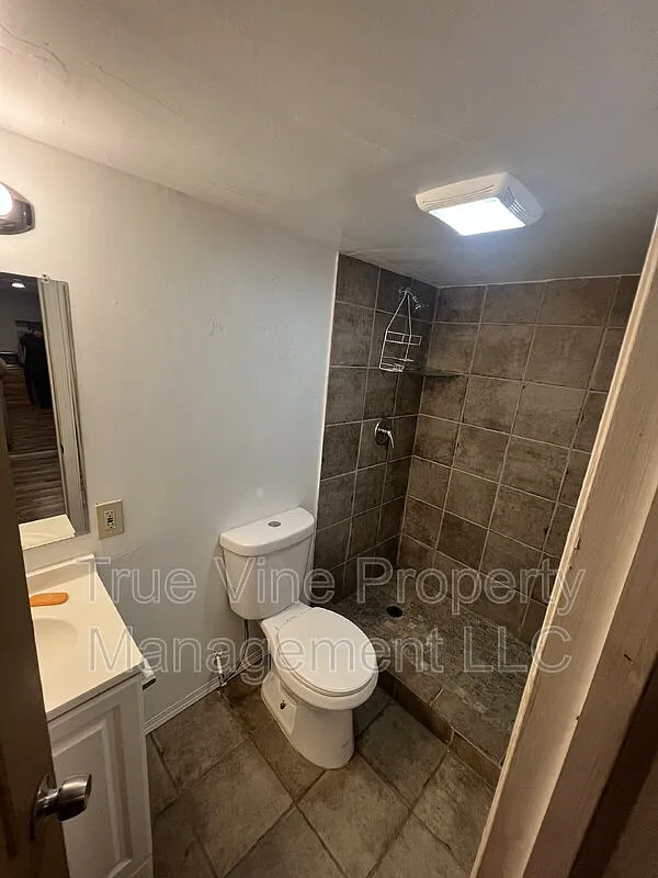 1 bed, 1.0 bath, 550 sqft, $1,100 — Photo 4