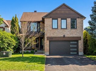 1535 Kamouraska Cir, Ottawa, ON K1C3J1