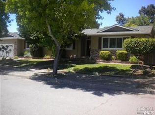 2410 Renfrew St, Napa, CA 94558