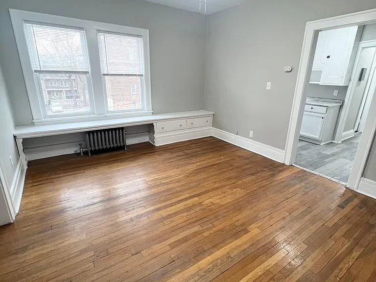 2704 Mayfield Road — Photo 6