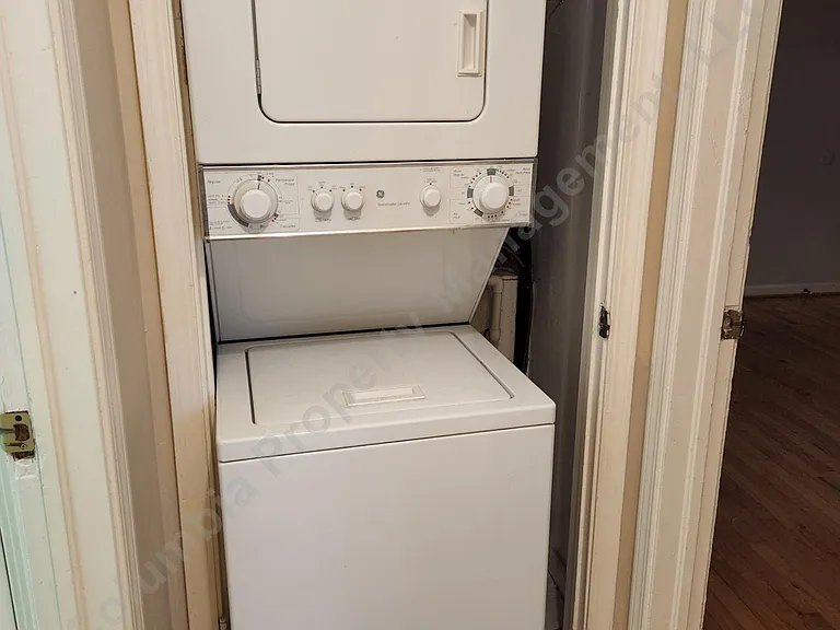 2320 Gadsden St #7 — Photo 6