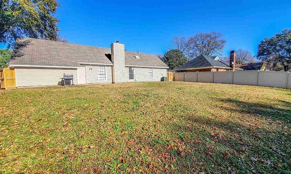 2nd image of 6225 Prairie View Dr