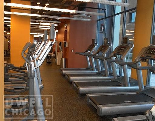 4th image of 1254 S Michigan Ave