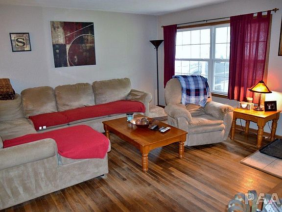 3rd image of 1420 E Valley Shore Dr