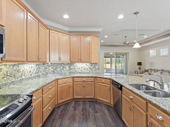 5th image of 2429 NOTTINGHAM GREENS Drive
