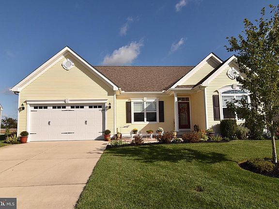 2nd image of 18829 Riverwalk Dr