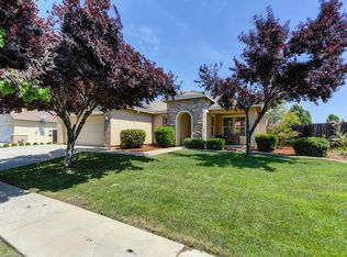 1221 Broken Spur Way, Plumas Lake, CA 95961