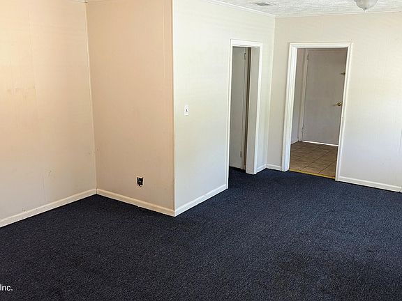 4th image of 2253 CASSAT Avenue