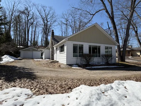 8639 Cedar Grove Trl, Atlanta, MI 49709