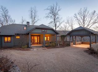 14 Berry Ln, Black Mountain, NC 28711