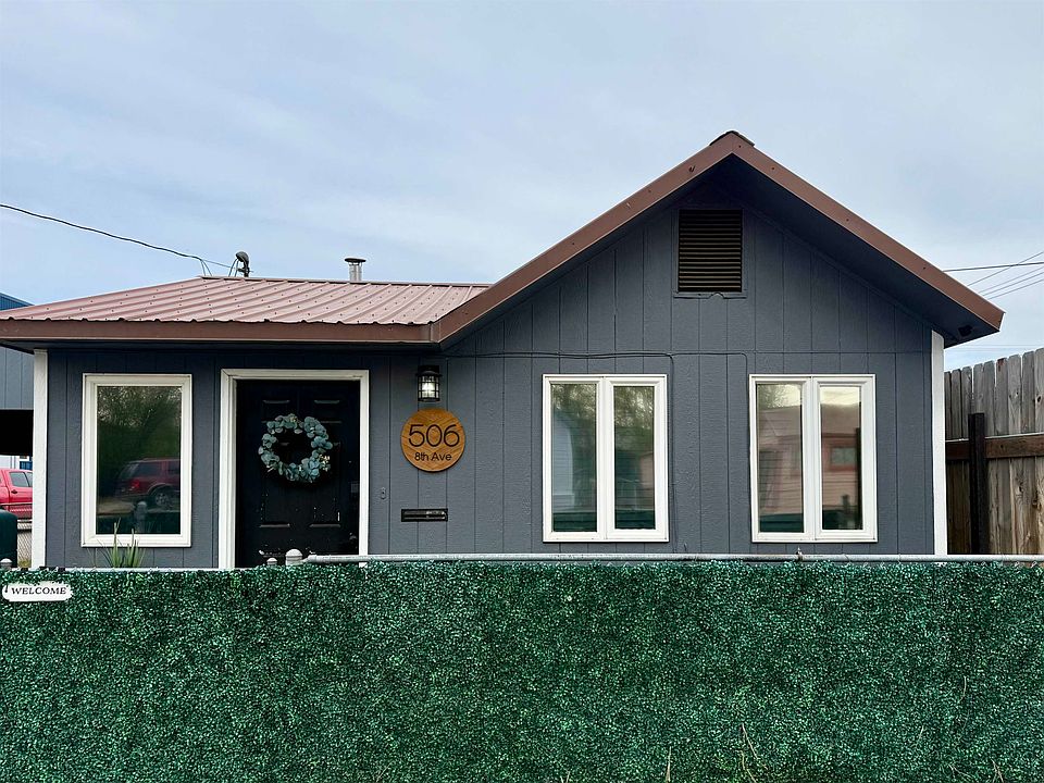 1st image of 506 8th Ave