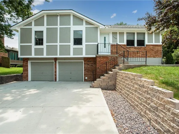 728 Trant St, Edwardsville, KS 66111