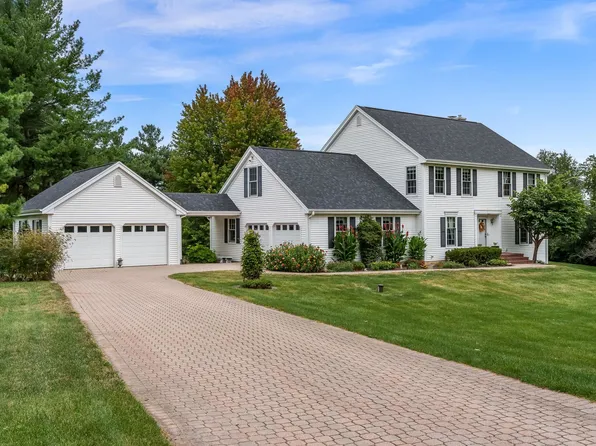 10774 Quail Hill Cv, Rockford, IL 61114