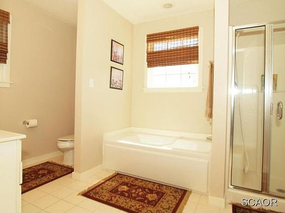 3rd image of 703 Westchester Ct