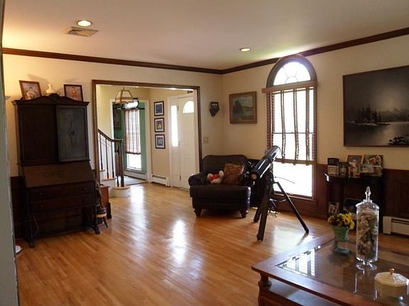 FORMAL LIVING ROOM