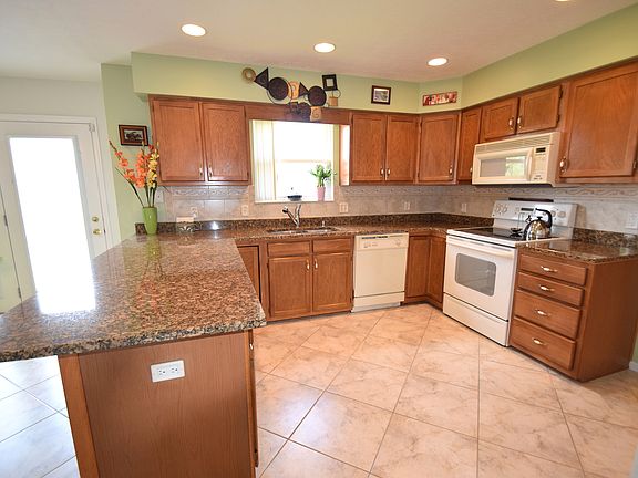 5th image of 5440 Cherry Blossom Ct