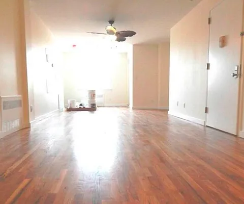 Rented by TheRealEstateCompany.com LLC | media 40