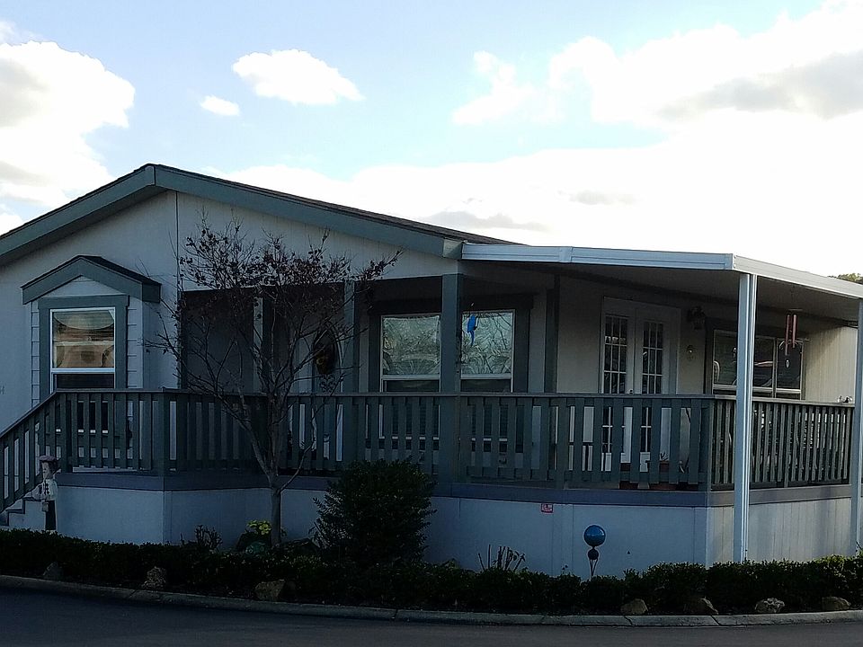 854 Villa Teresa Way