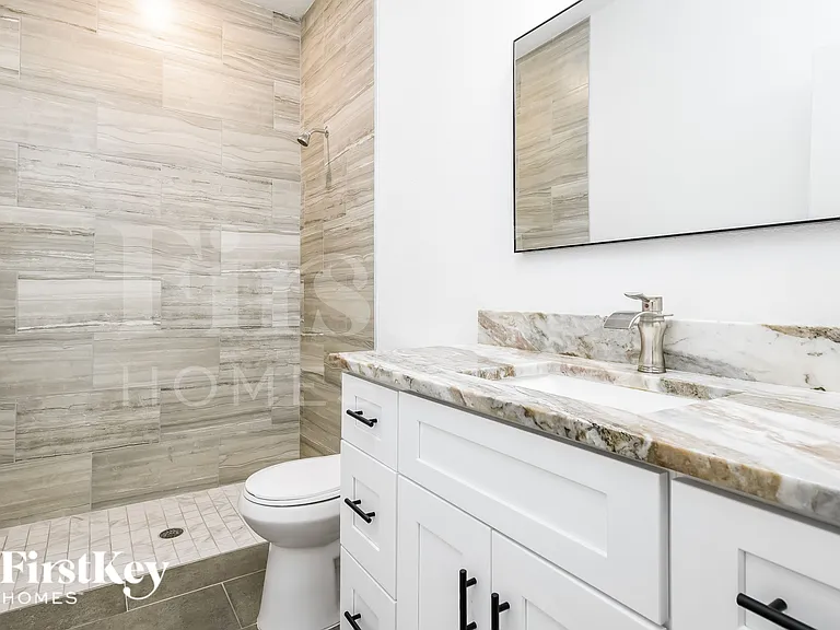 925 Albertville Ct — Photo 14