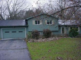 2227 Hubbard Masury Rd, Hubbard, OH 44425