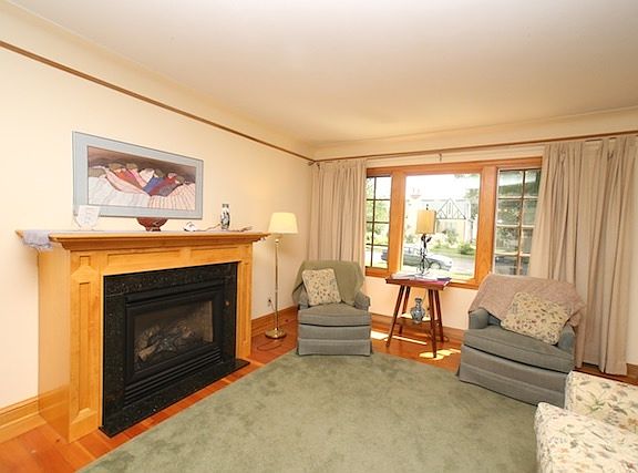 2nd image of 2137 Juno Ave
