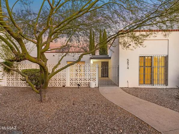 5874 N Camino Esplendora, Tucson, AZ 85718