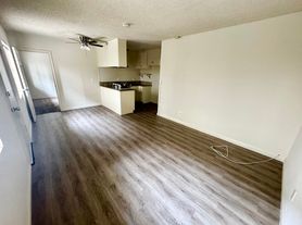 405 15th St, Huntington Beach, CA