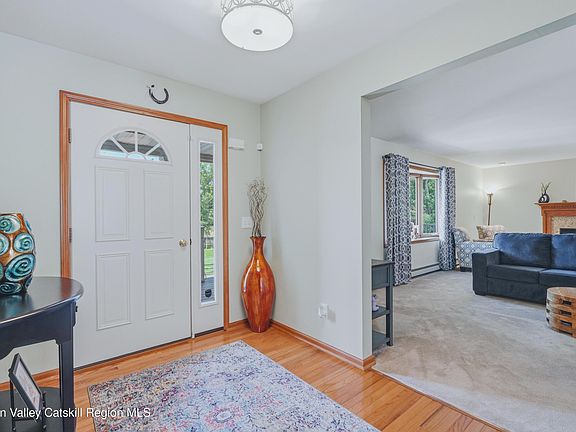 5th image of 588 Linderman Avenue