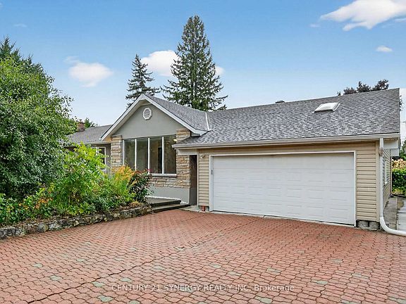 3rd image of 10 Pritchard Dr