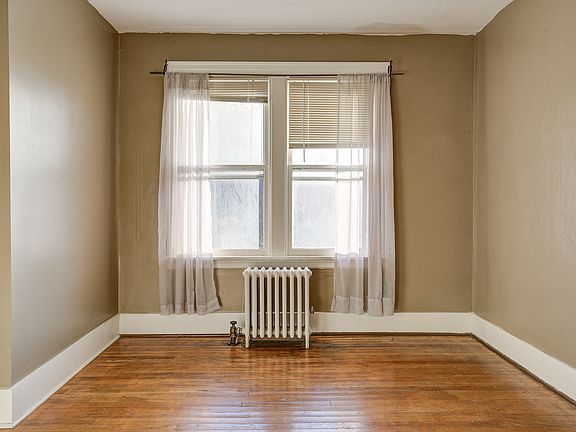 2nd image of 708 E Unaka Ave APT 1