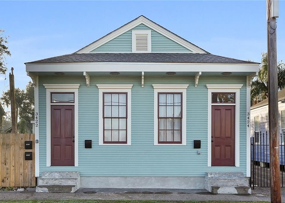 1st image of 3422 La Salle St