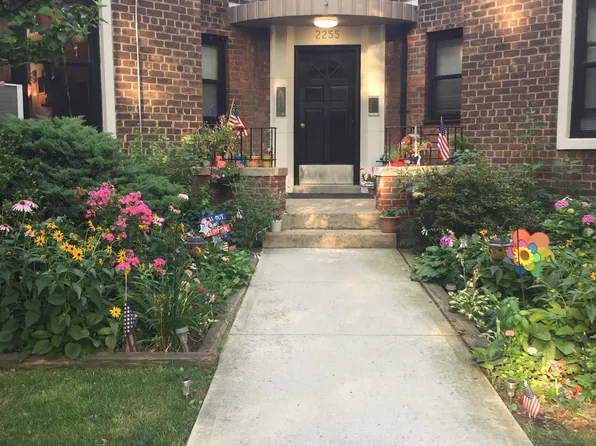 2255 78th St APT 2F, Flushing, NY 11370