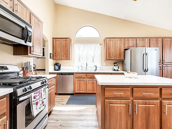 5th image of 3531 Black Eagle Dr