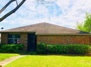 412 Adelaide Dr, Mesquite, TX 75149