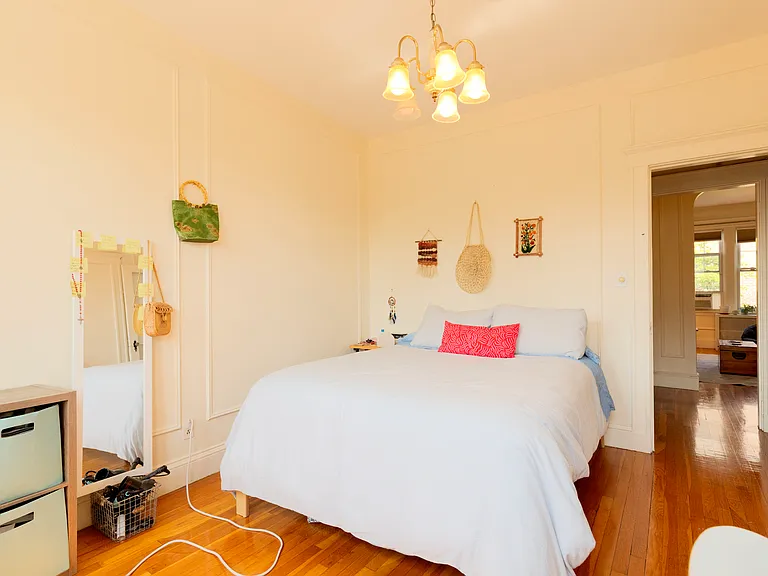 401 Washington St #4 — Photo 14