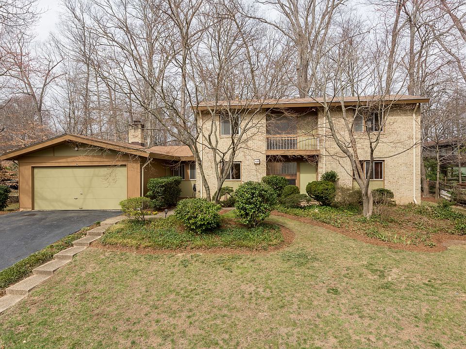 1st image of 3020 Cunningham Dr